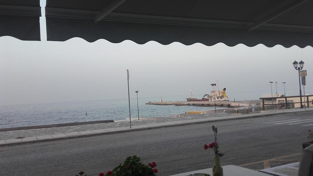 Asteria Hotel Tinos Bagian luar foto